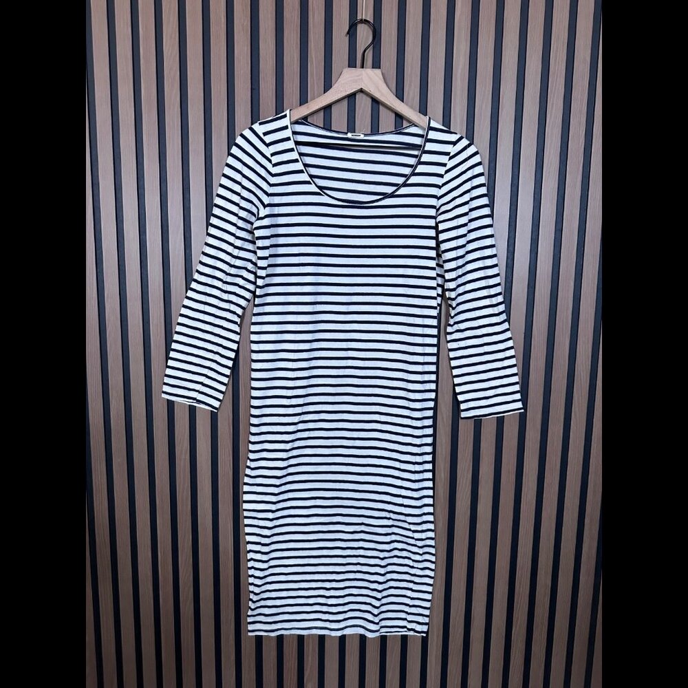 Monrow Sheath Dress Medium Womens White Long Sleeve Round Neck Stripe Stretch